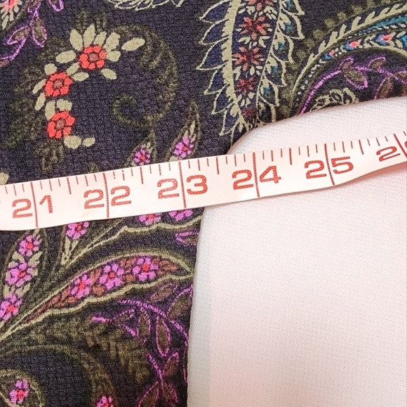 NWT Jessica Simpson Floral Paisley Blouse - Picture 10 of 10